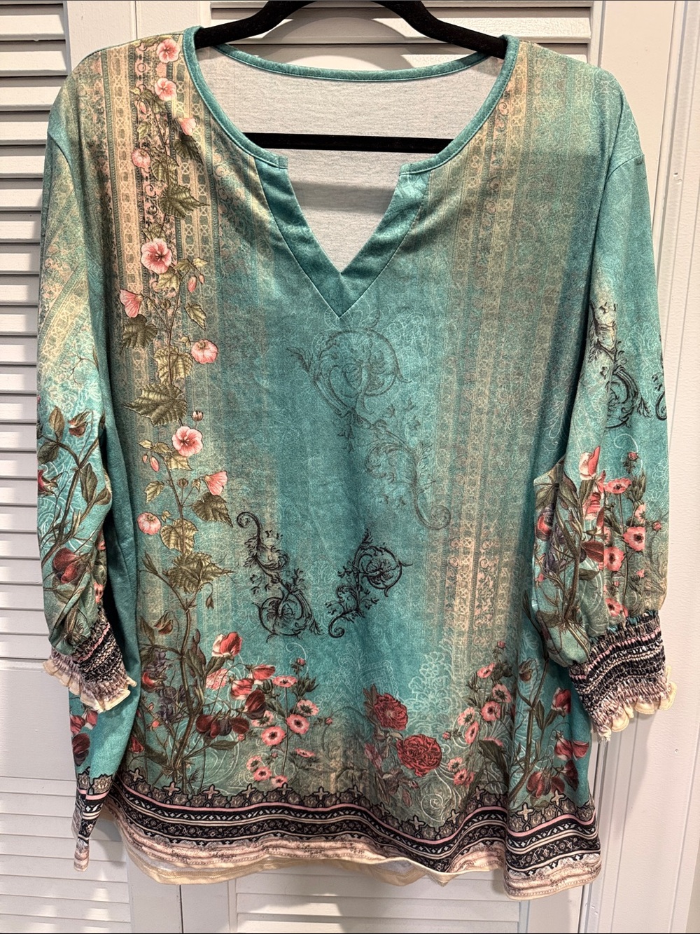 CLEARANCE Rapbin Women’s Teal Floral V-Neck Tunic Top